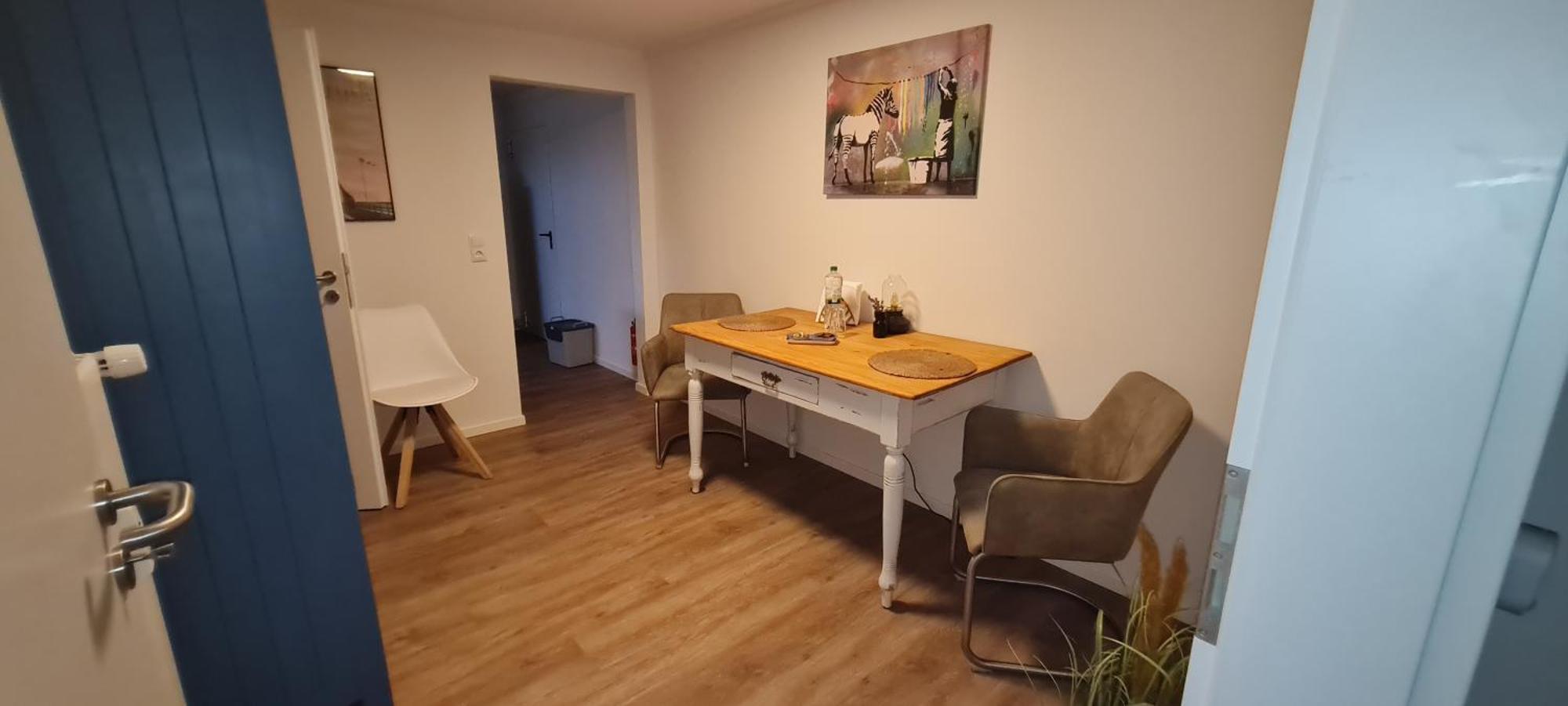 Schoene Ruhige Mit Terrasse Apartment